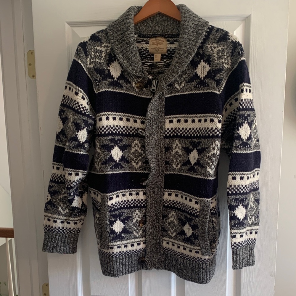 Men's Cozy Gray and Blue Cardigan Sweater